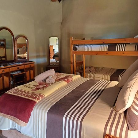 Brentwood Lodge Deneysville Екстериор снимка